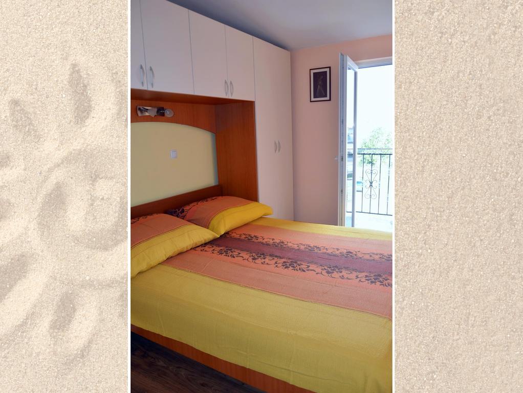 Apartman Julienne Kastela Exterior photo