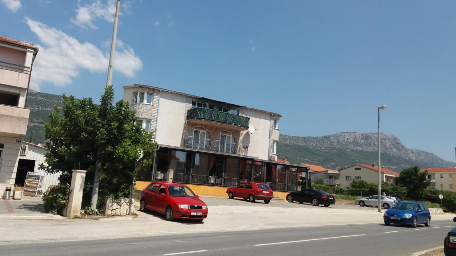 Apartman Julienne Kastela Exterior photo