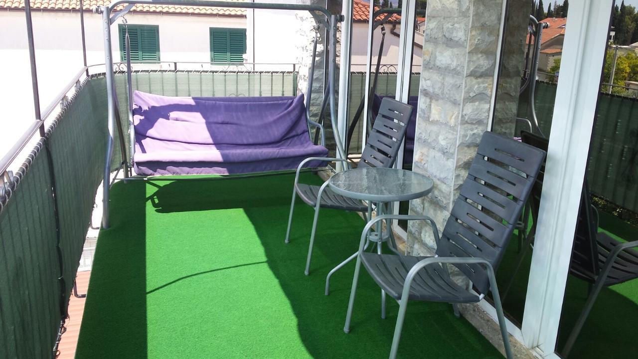 Apartman Julienne Kastela Exterior photo